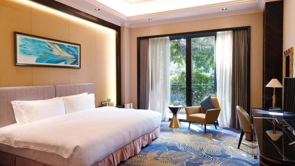Chateau Starriver Guangzhou Peninsula Exterior photo