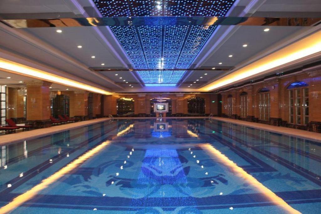 Chateau Starriver Guangzhou Peninsula Exterior photo